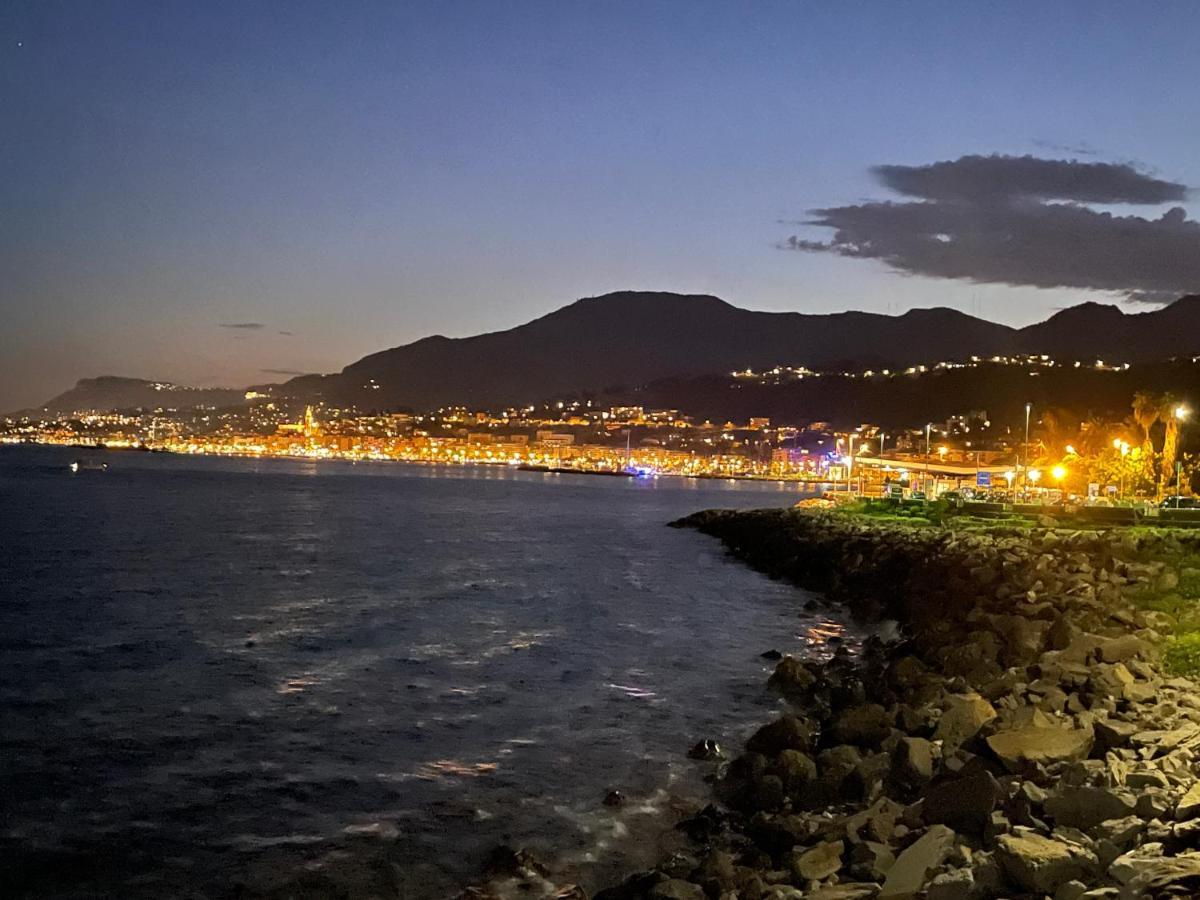 Menton Centre Vue Imprenable Sur Mer Et Jardin Bioves Екстериор снимка
